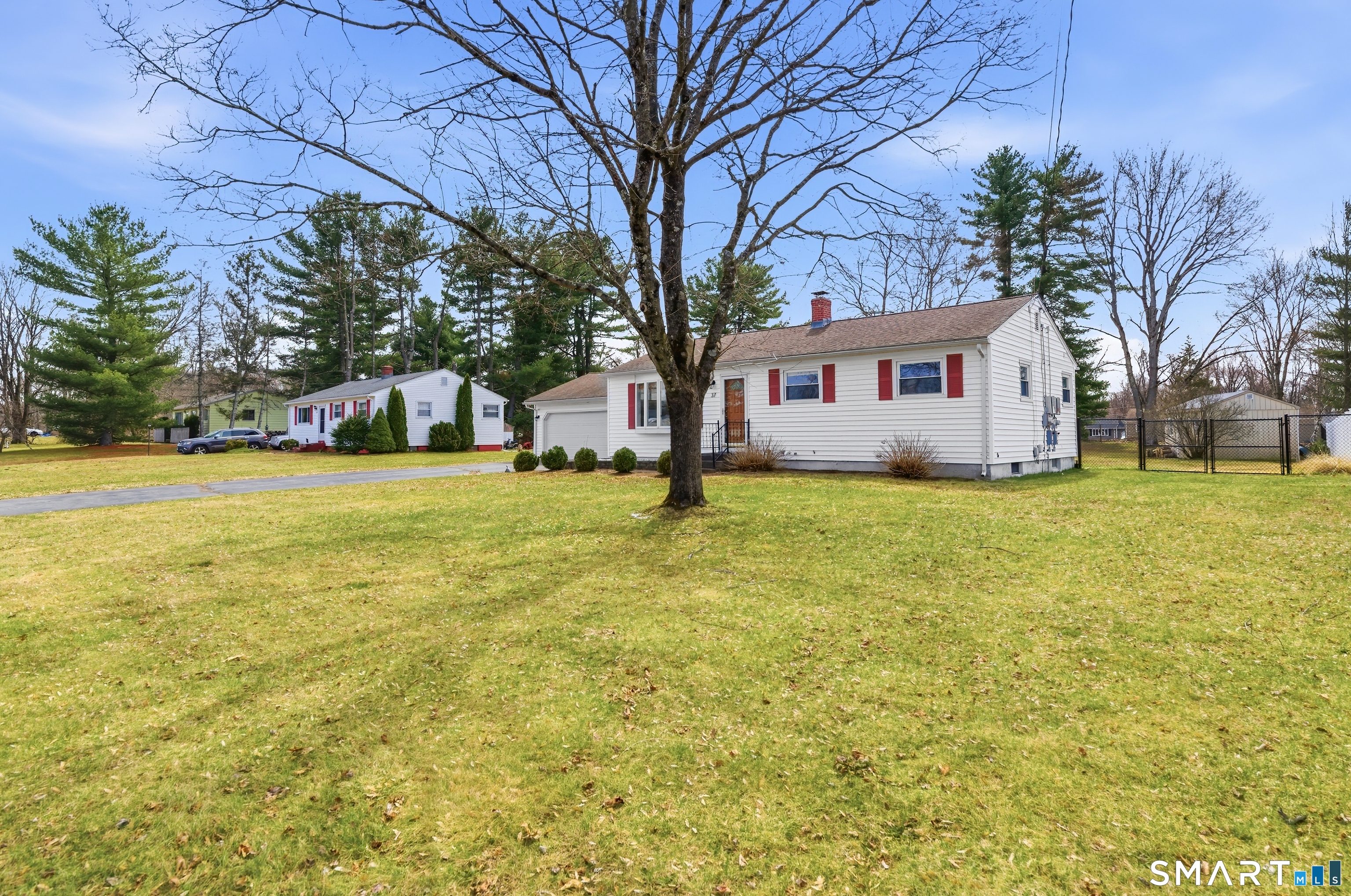37 Farnham Road South Windsor CT 06074