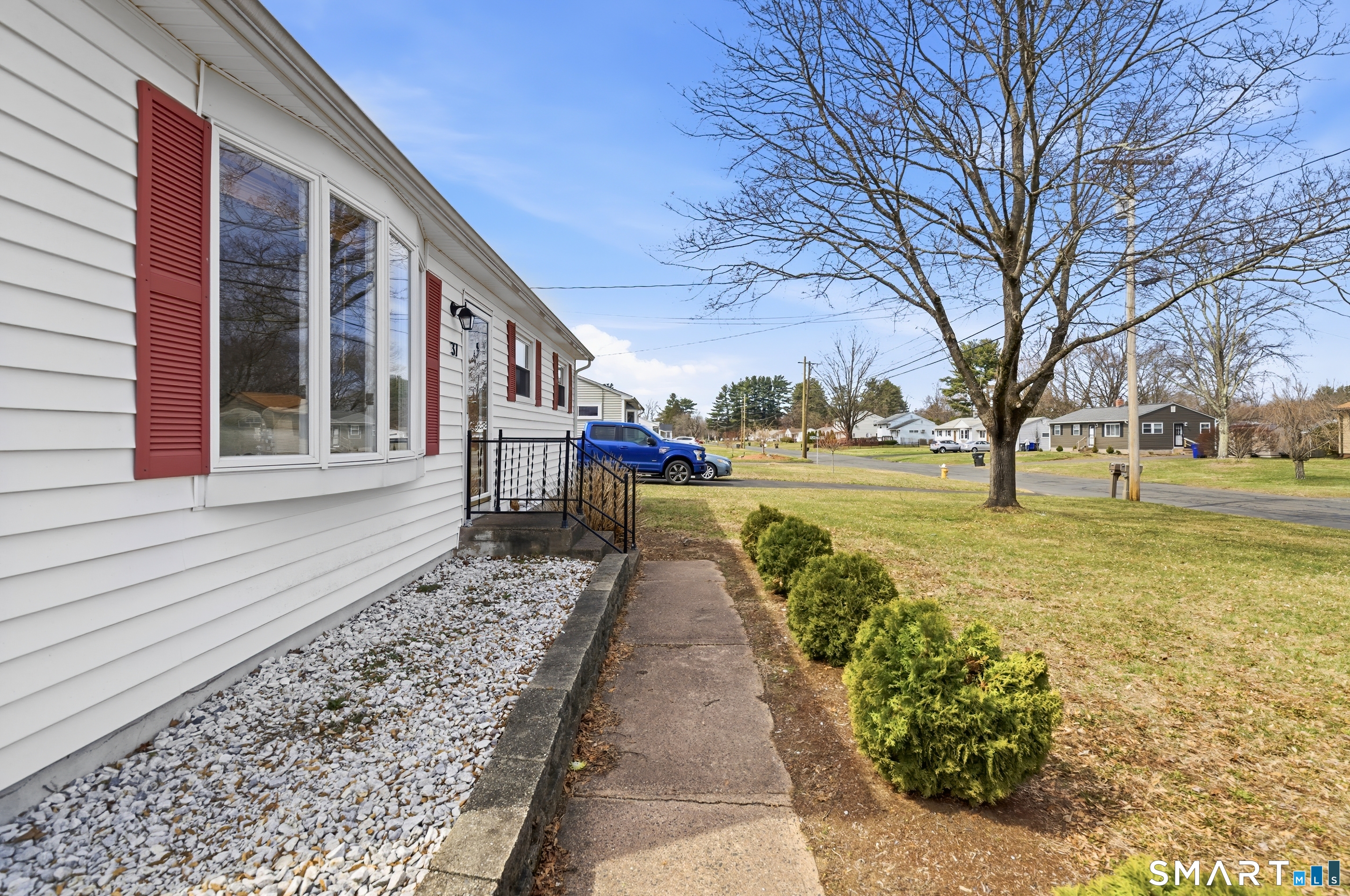 37 Farnham Road South Windsor CT 06074