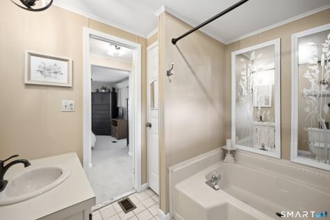 26 Woodland Park Shelton CT 06484