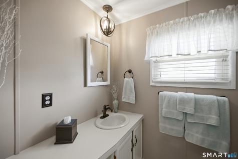 26 Woodland Park Shelton CT 06484