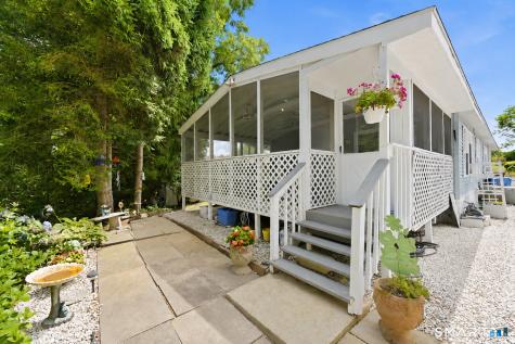 26 Woodland Park Shelton CT 06484