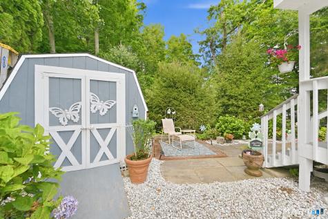 26 Woodland Park Shelton CT 06484