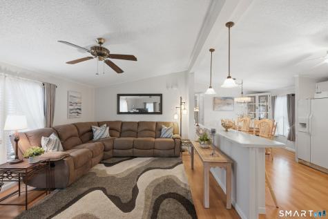 26 Woodland Park Shelton CT 06484