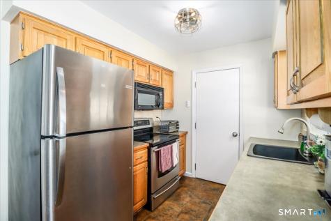 5 Lea Lane New Milford CT 06776