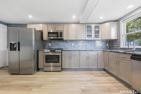 2 Oakland Avenue Waterbury CT 06710
