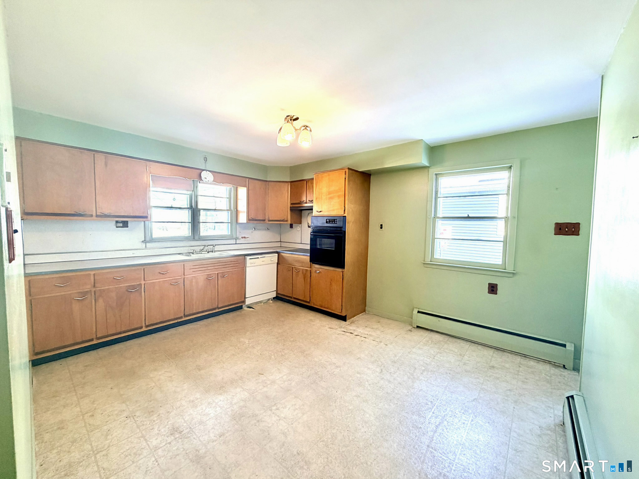 282 Horace Street Bridgeport CT 06610