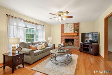 209 Lancaster Way Cheshire CT 06410