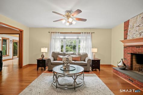 209 Lancaster Way Cheshire CT 06410