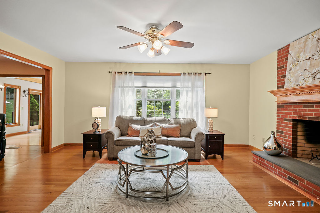 209 Lancaster Way Cheshire CT 06410