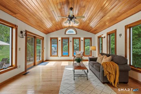 209 Lancaster Way Cheshire CT 06410