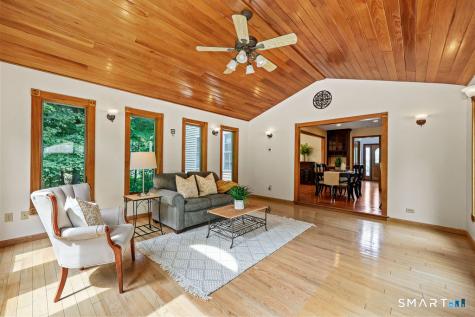 209 Lancaster Way Cheshire CT 06410