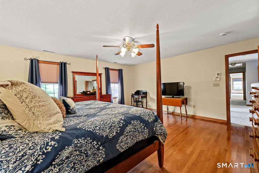 209 Lancaster Way Cheshire CT 06410