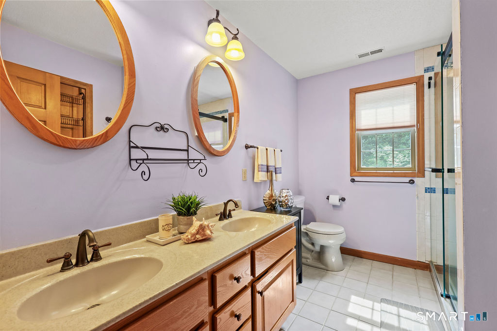 209 Lancaster Way Cheshire CT 06410
