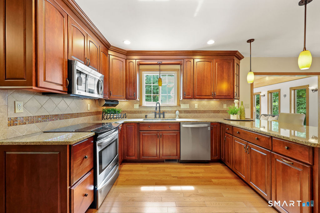209 Lancaster Way Cheshire CT 06410