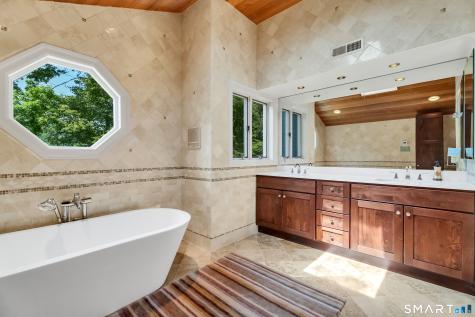 28 Lake Drive New Milford CT 06776