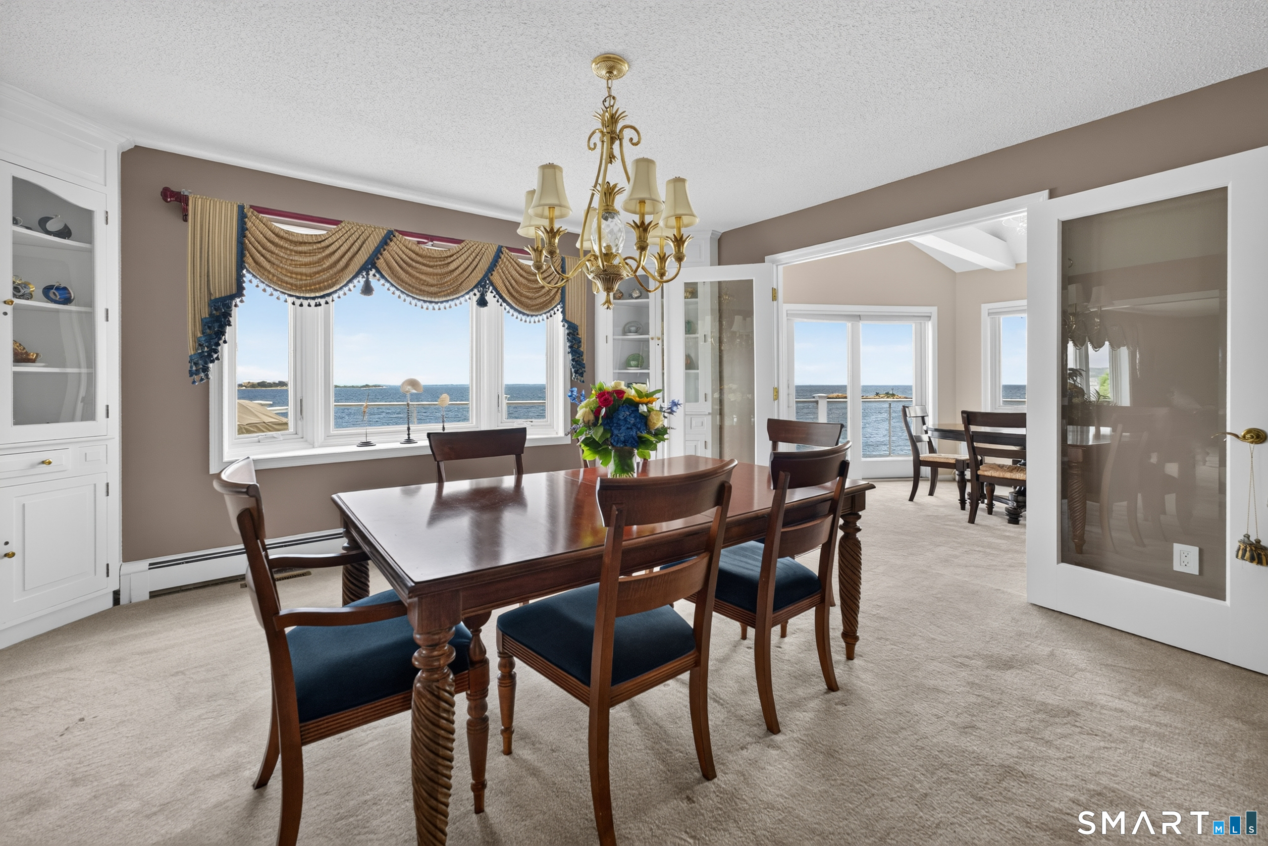 670 Pequot Avenue New London CT 06320