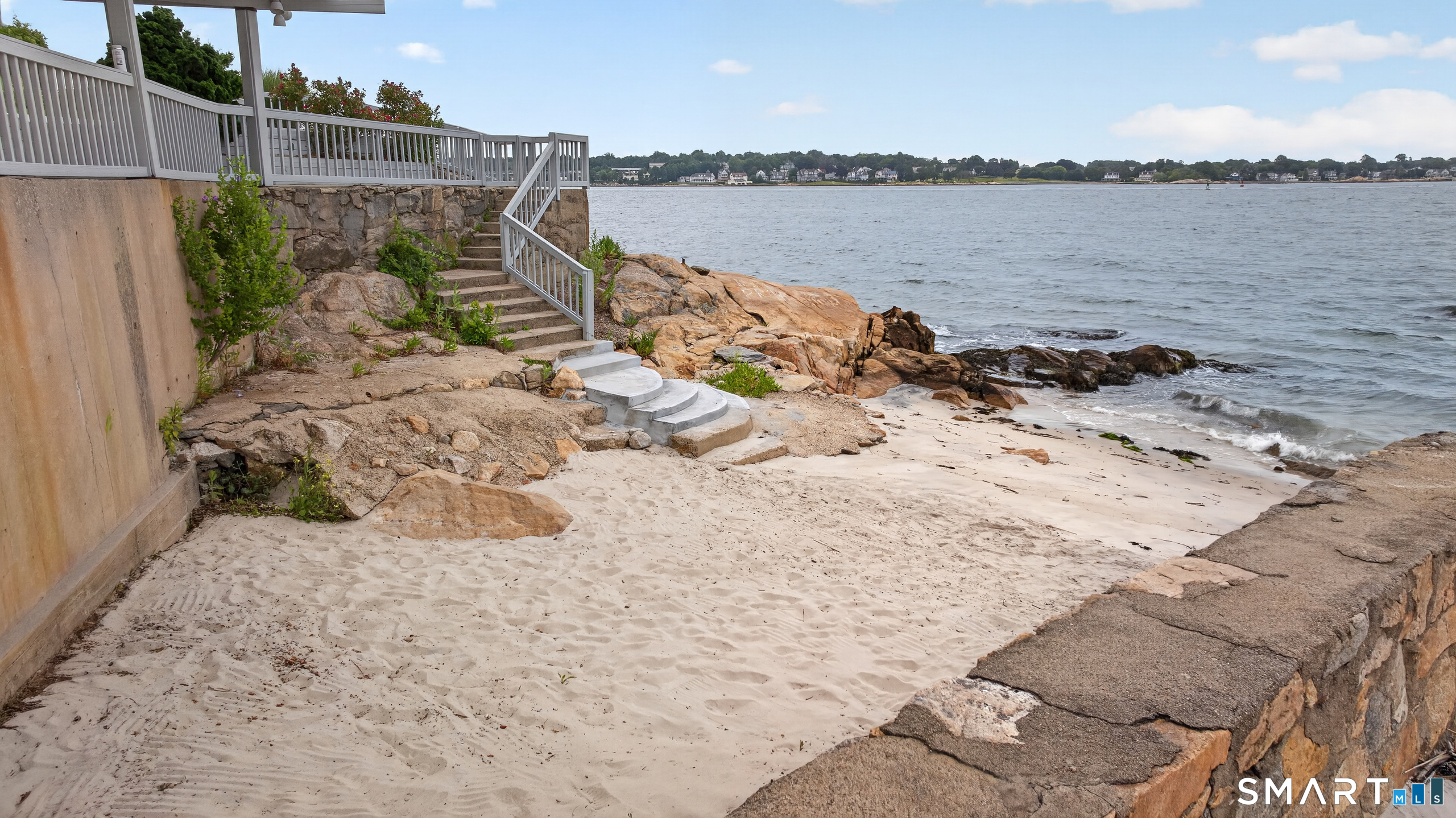 670 Pequot Avenue New London CT 06320