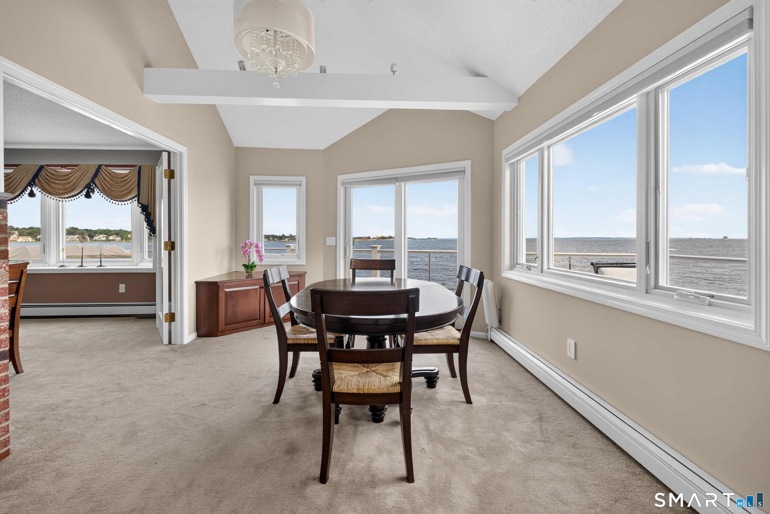 670 Pequot Avenue New London CT 06320