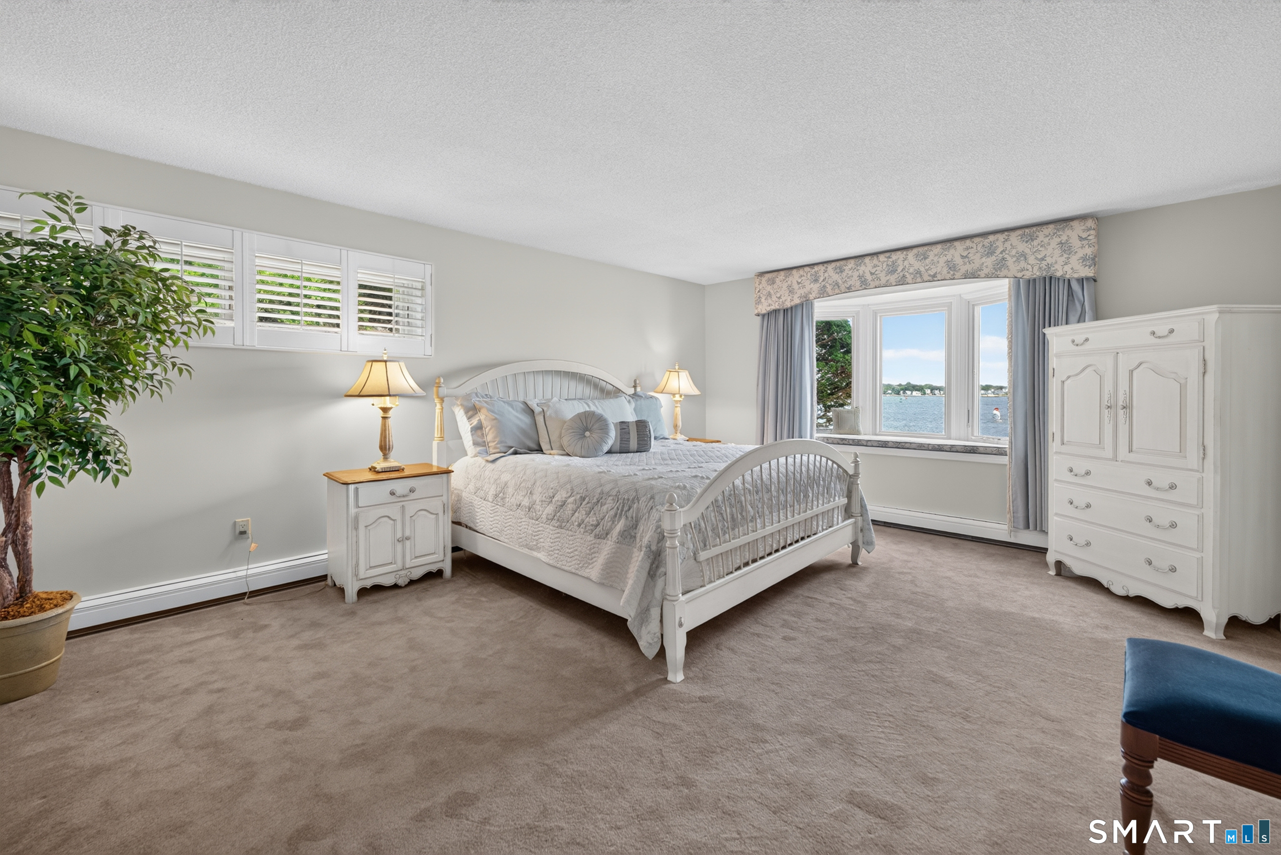 670 Pequot Avenue New London CT 06320