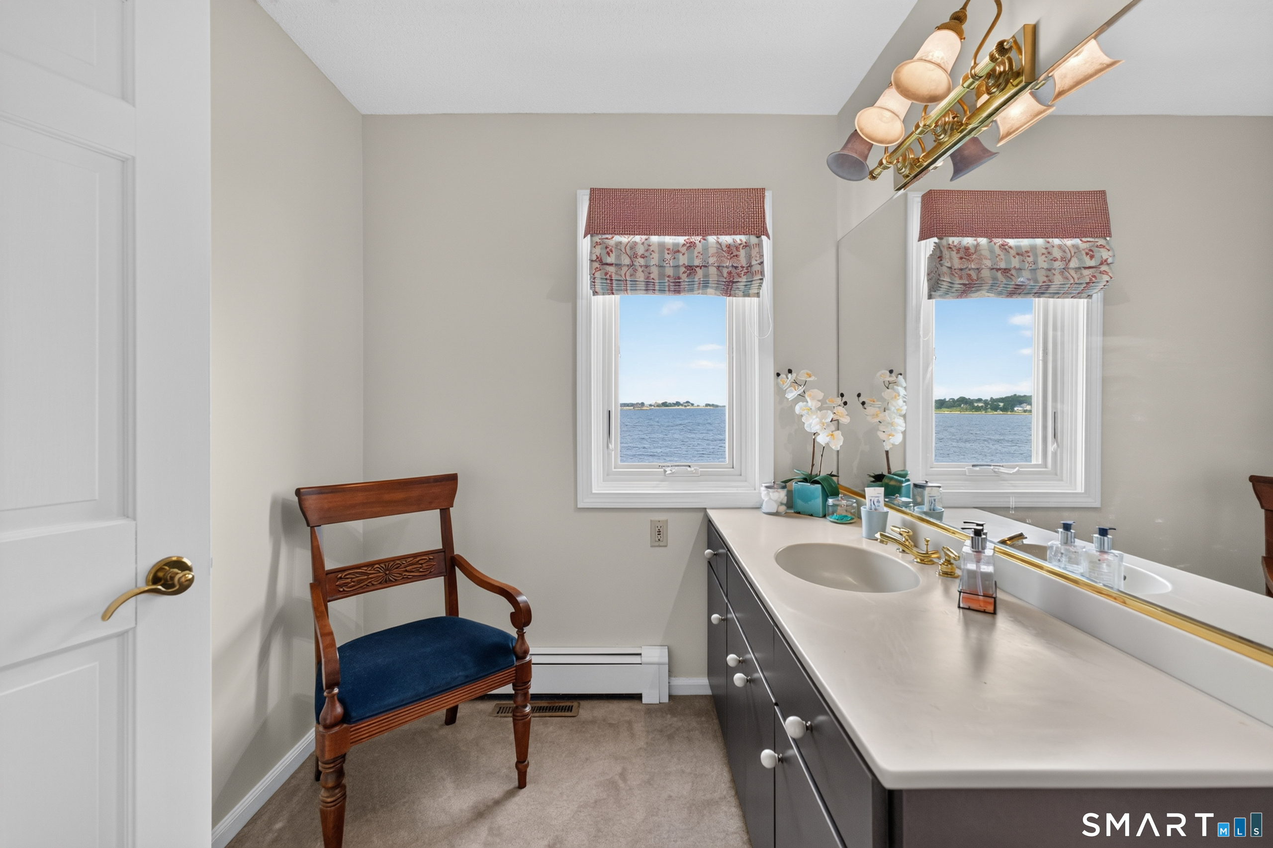 670 Pequot Avenue New London CT 06320