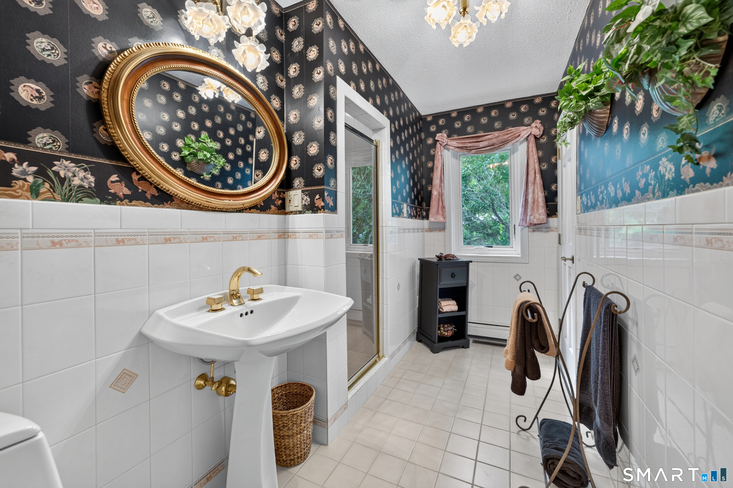 670 Pequot Avenue New London CT 06320