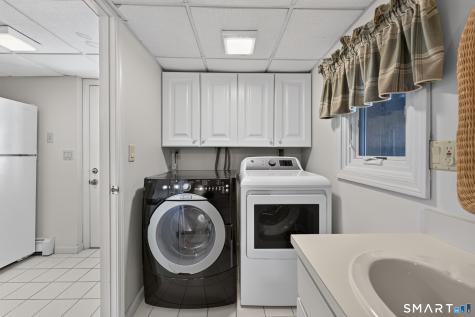 670 Pequot Avenue New London CT 06320