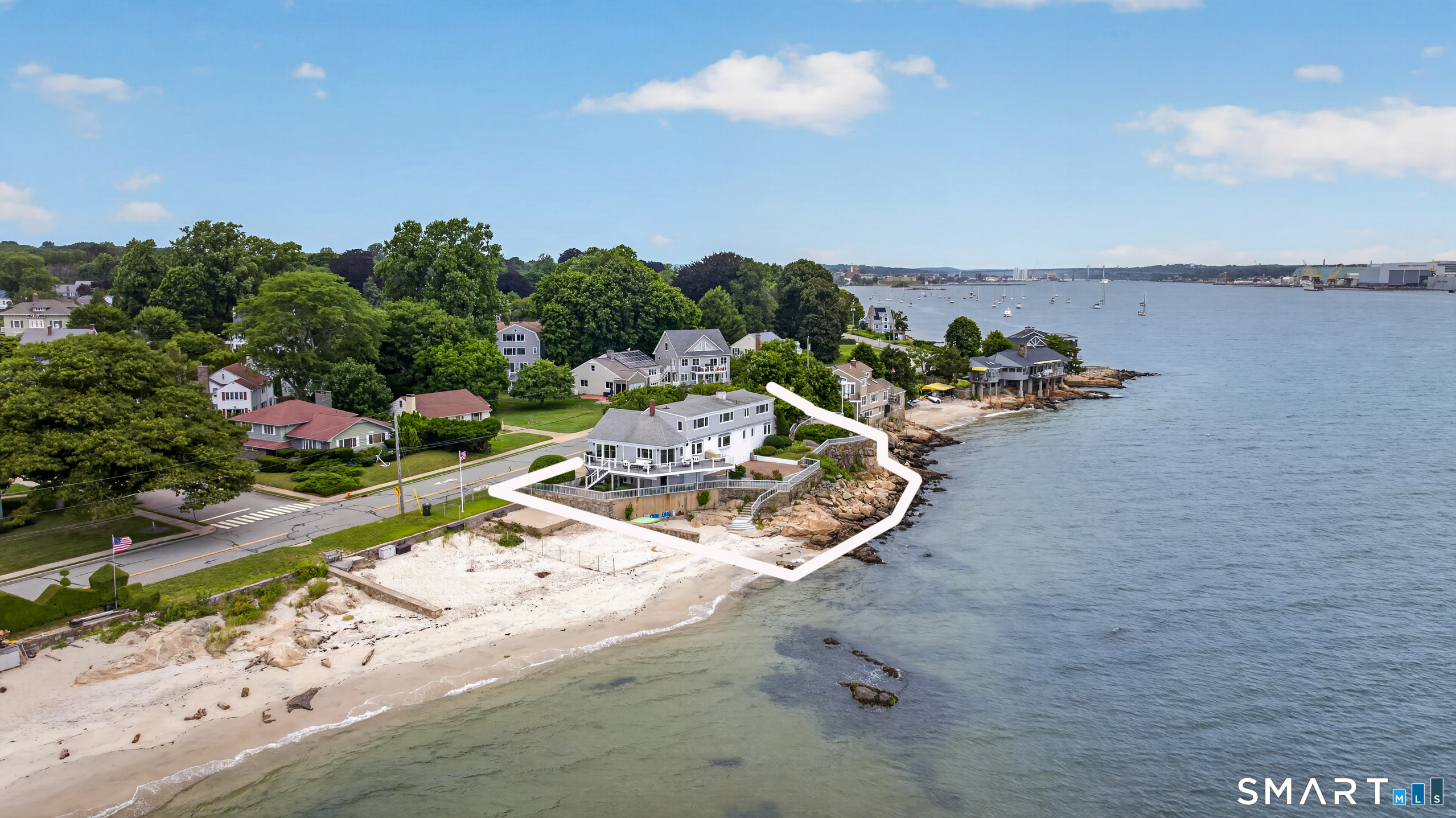 670 Pequot Avenue New London CT 06320