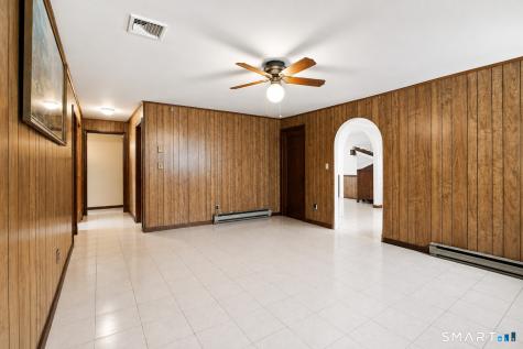 523 Newfield Avenue Stamford CT 06905