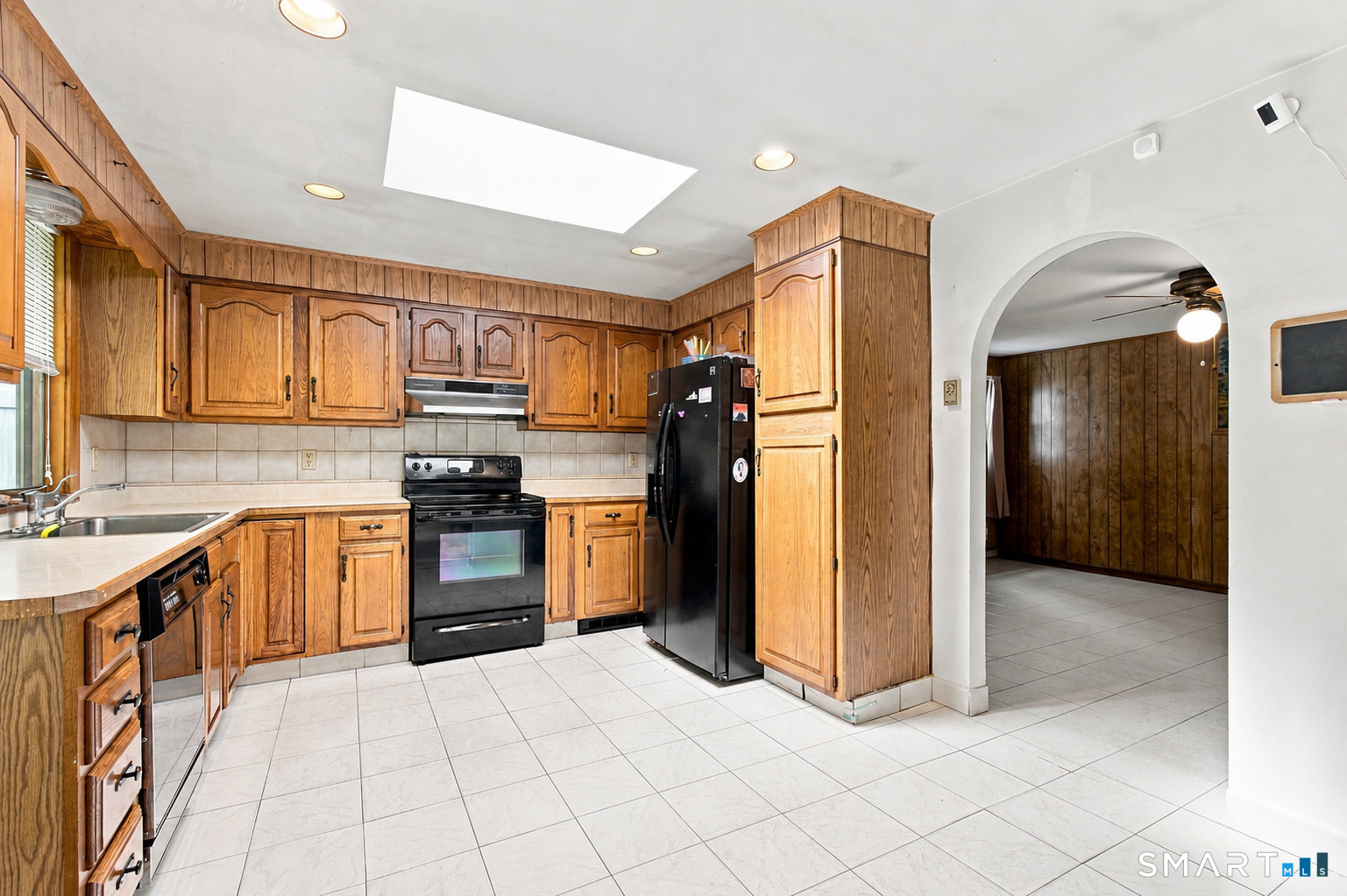 523 Newfield Avenue Stamford CT 06905