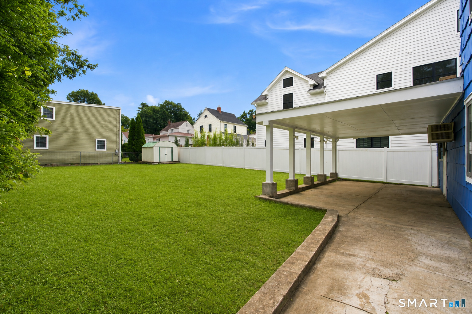 523 Newfield Avenue Stamford CT 06905
