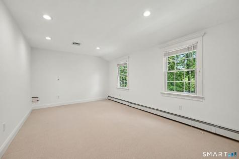 92 Thornwood Road Stamford CT 06903