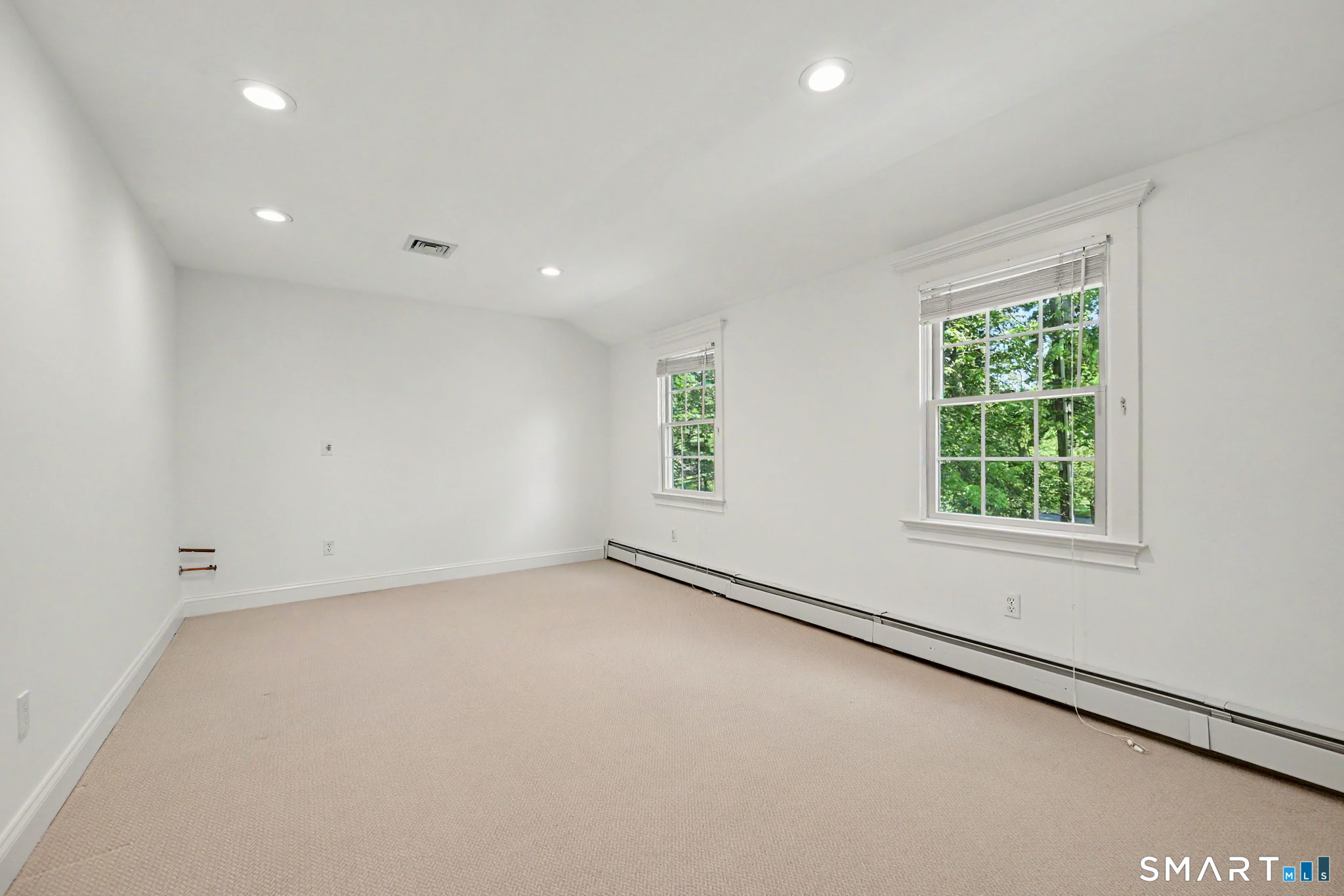 92 Thornwood Road Stamford CT 06903