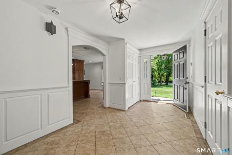 92 Thornwood Road Stamford CT 06903