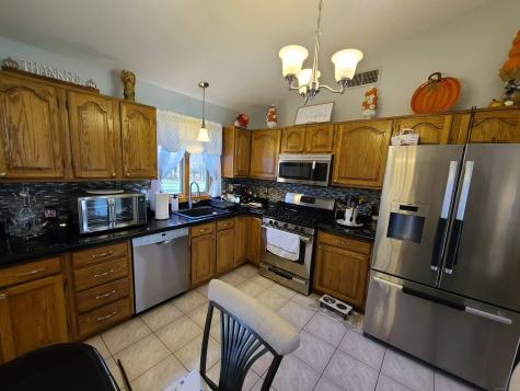 11 Donna Lane East Hartford CT 06118