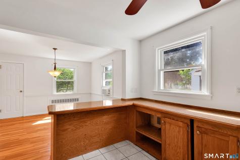 33 Dorothy Road East Hartford CT 06118