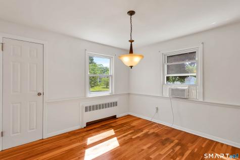 33 Dorothy Road East Hartford CT 06118