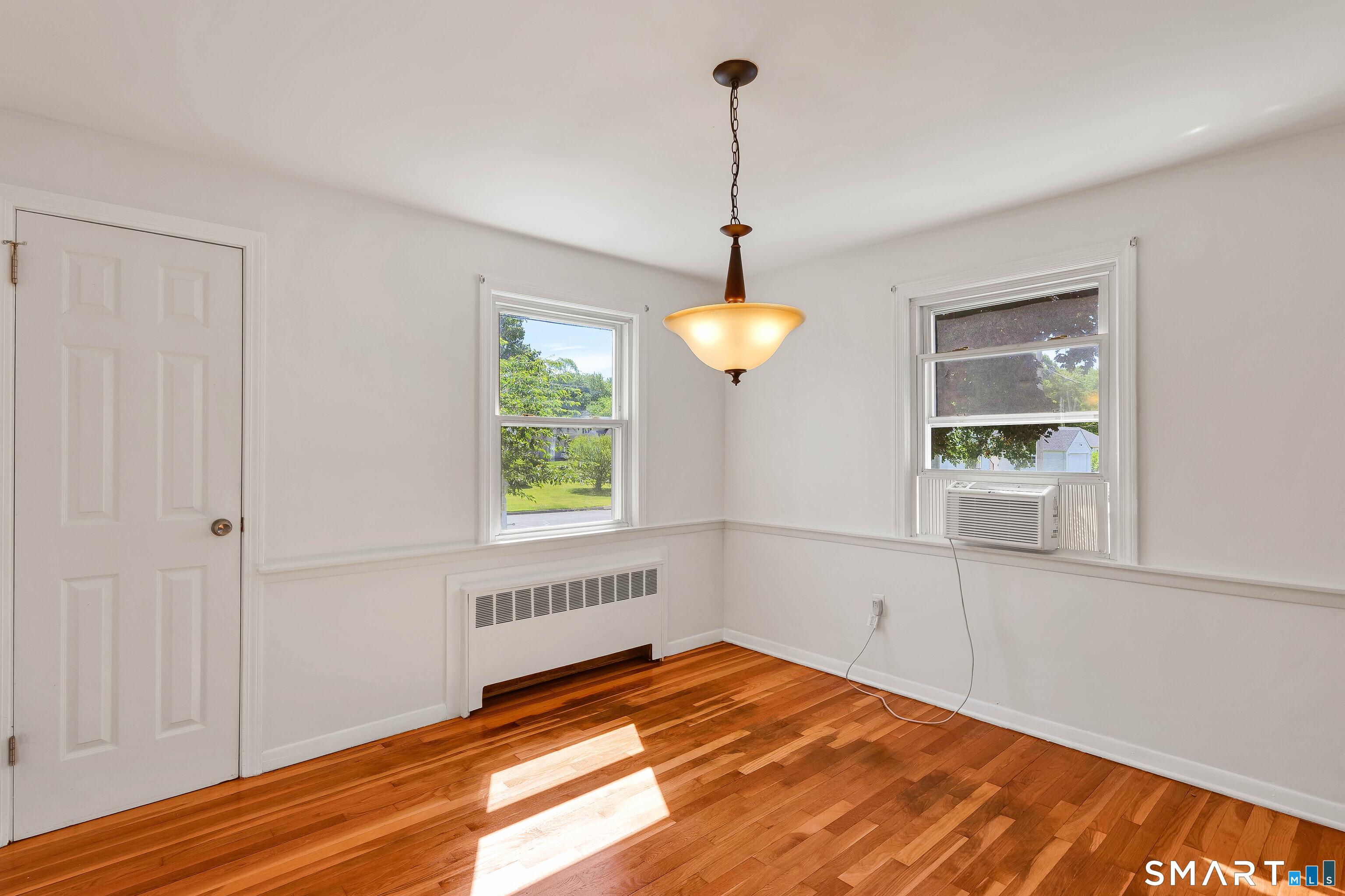 33 Dorothy Road East Hartford CT 06118