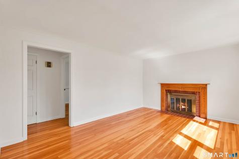 33 Dorothy Road East Hartford CT 06118