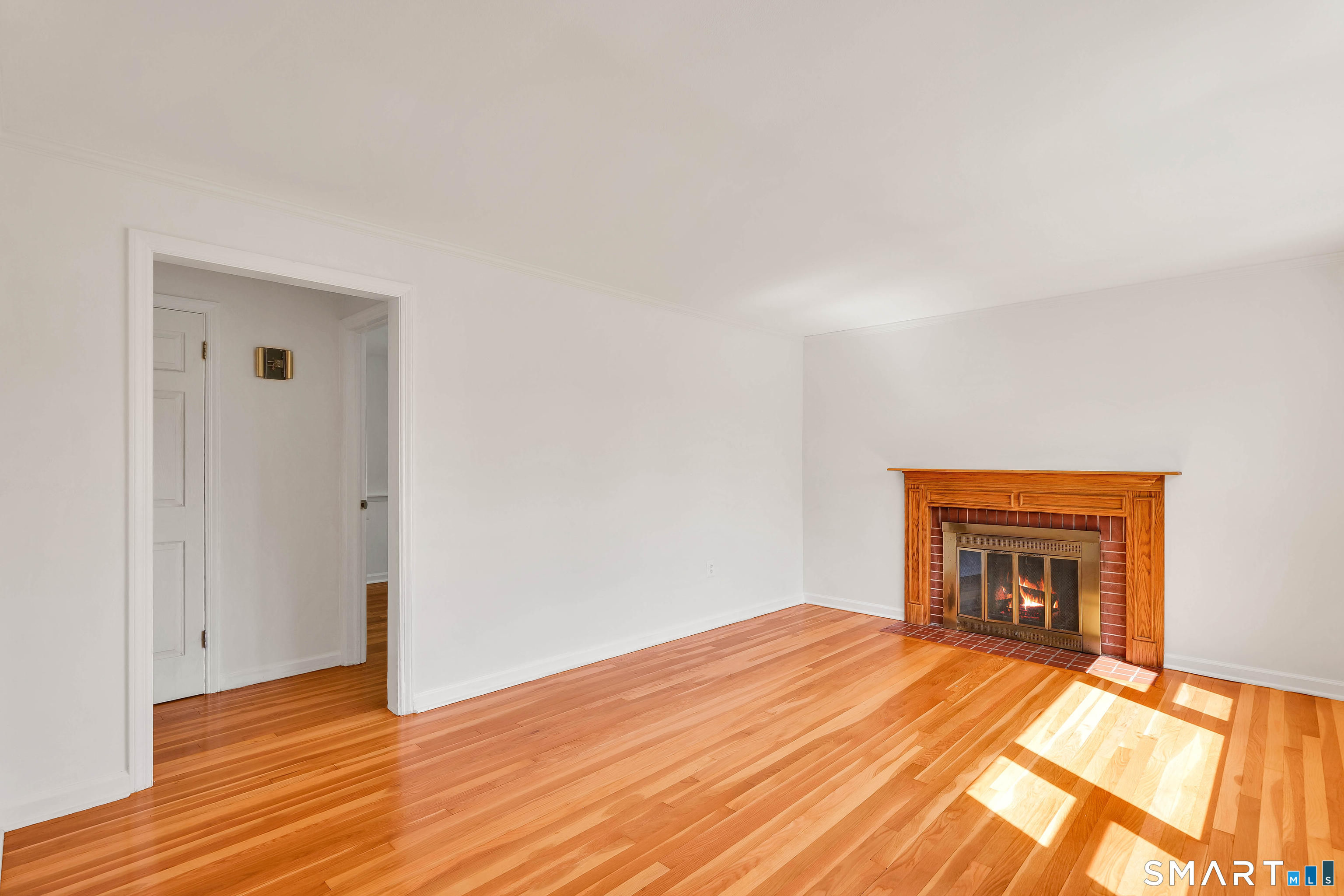 33 Dorothy Road East Hartford CT 06118
