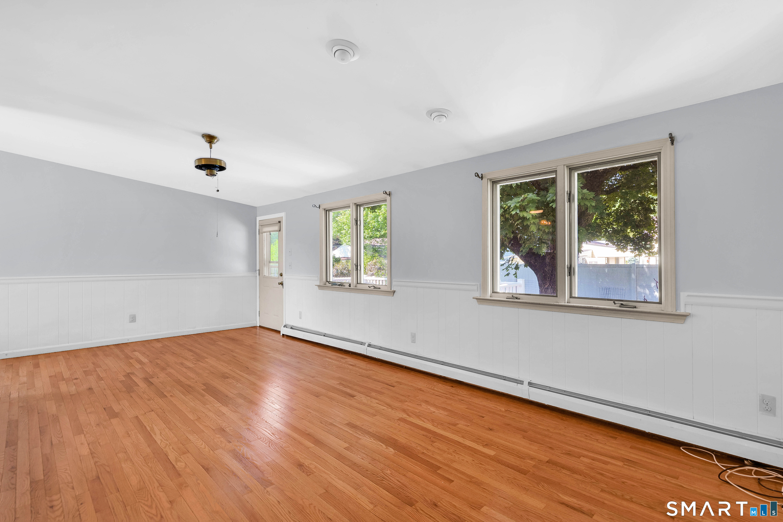 33 Dorothy Road East Hartford CT 06118