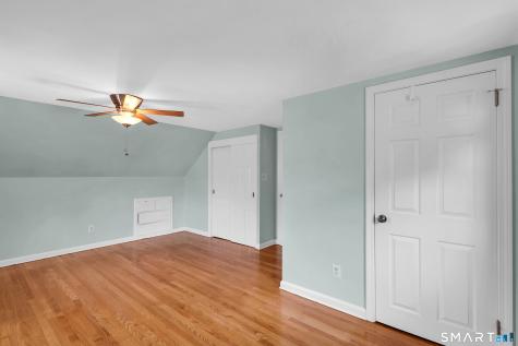 33 Dorothy Road East Hartford CT 06118