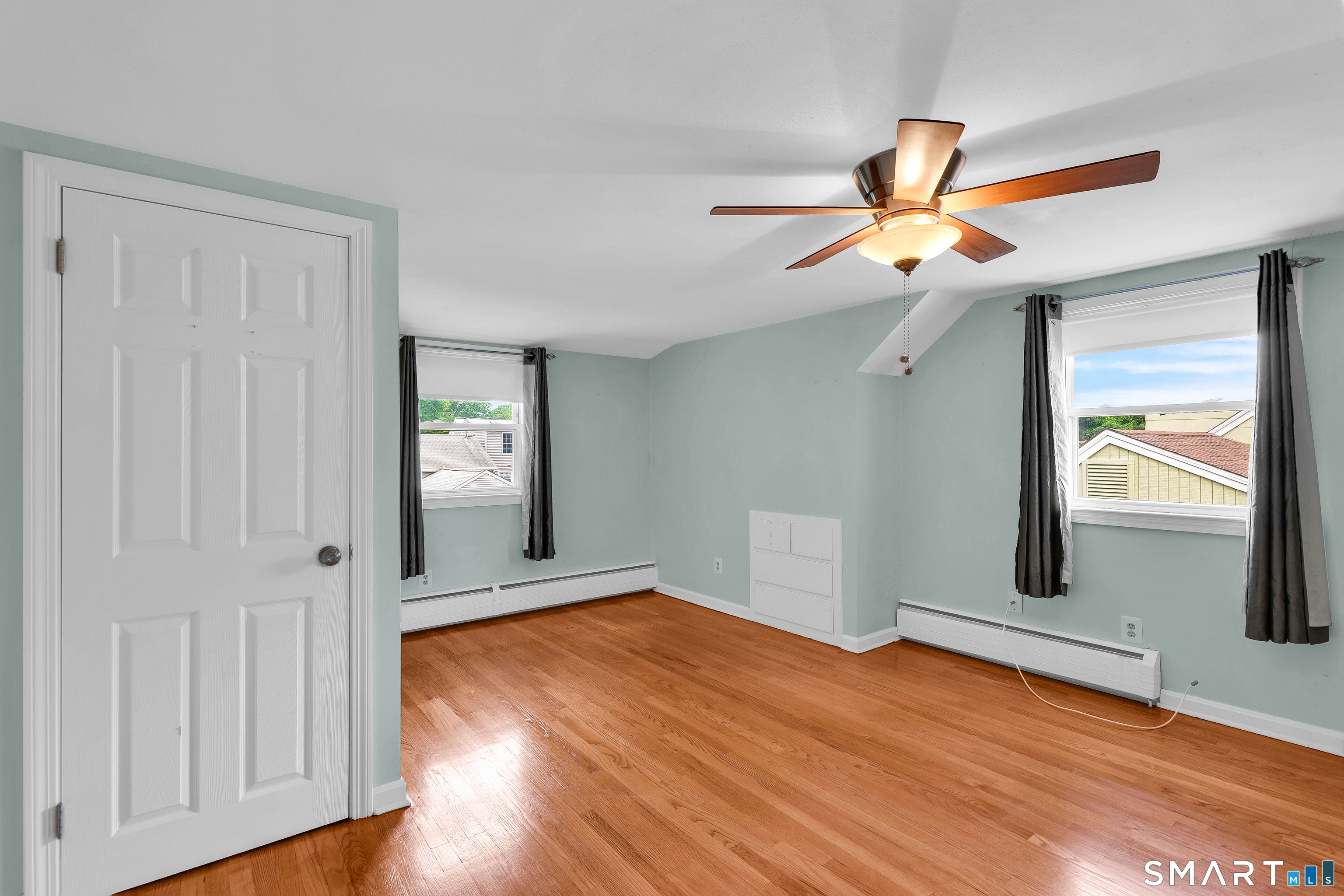 33 Dorothy Road East Hartford CT 06118