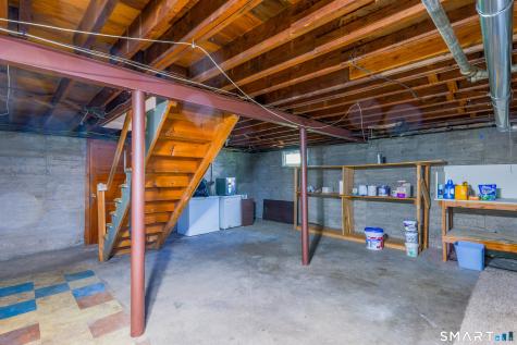 33 Dorothy Road East Hartford CT 06118