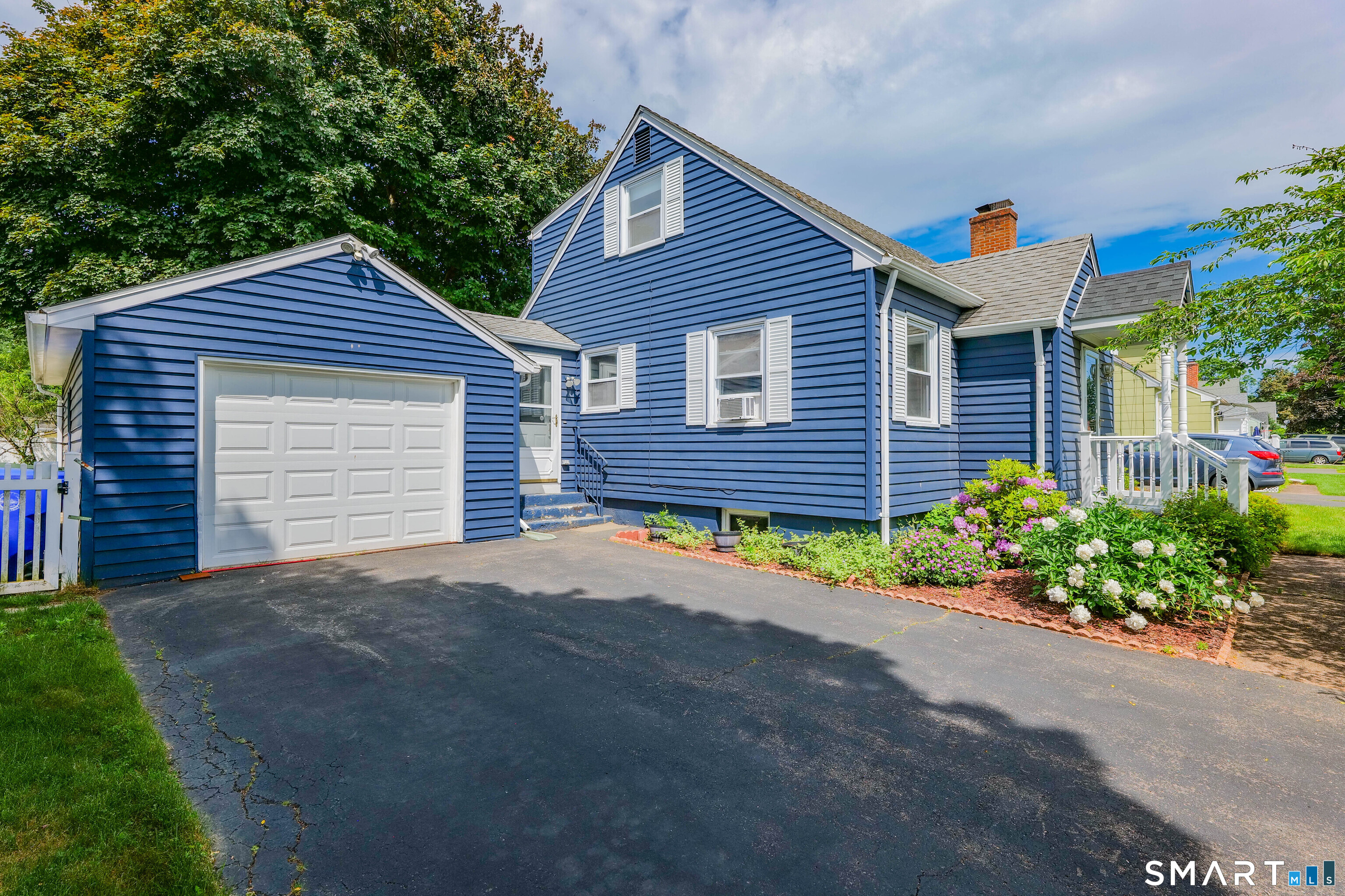 33 Dorothy Road East Hartford CT 06118