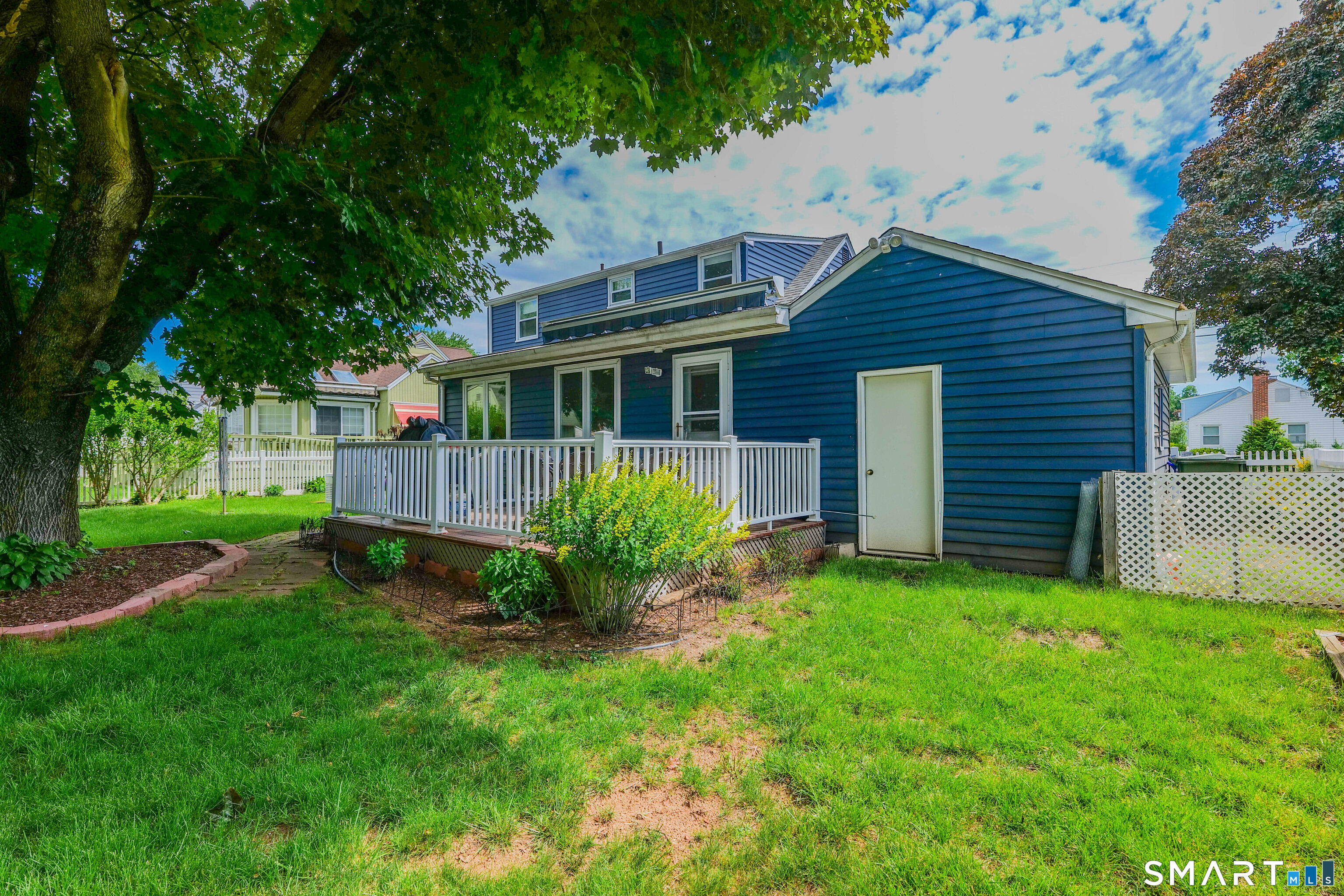 33 Dorothy Road East Hartford CT 06118