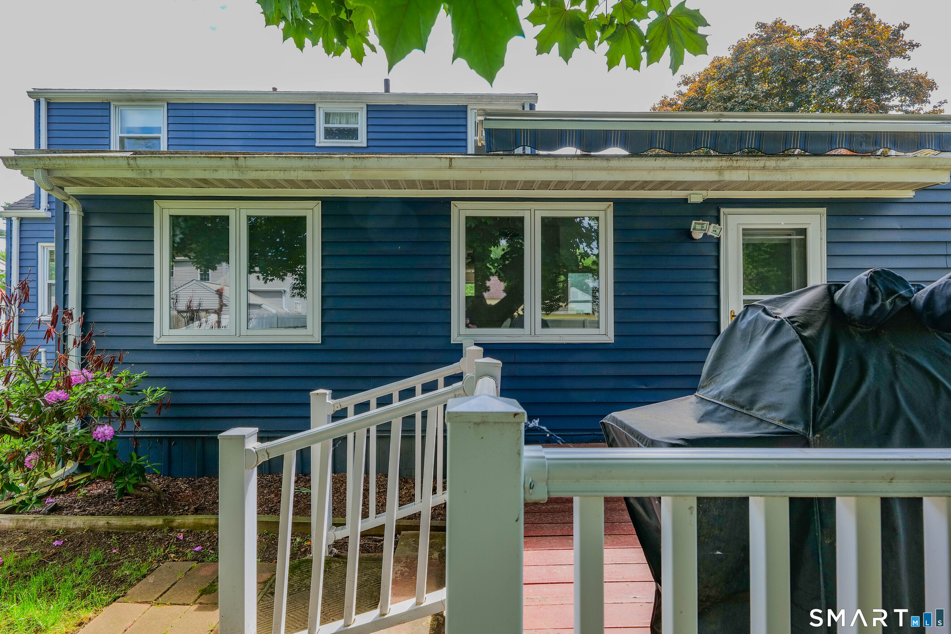 33 Dorothy Road East Hartford CT 06118