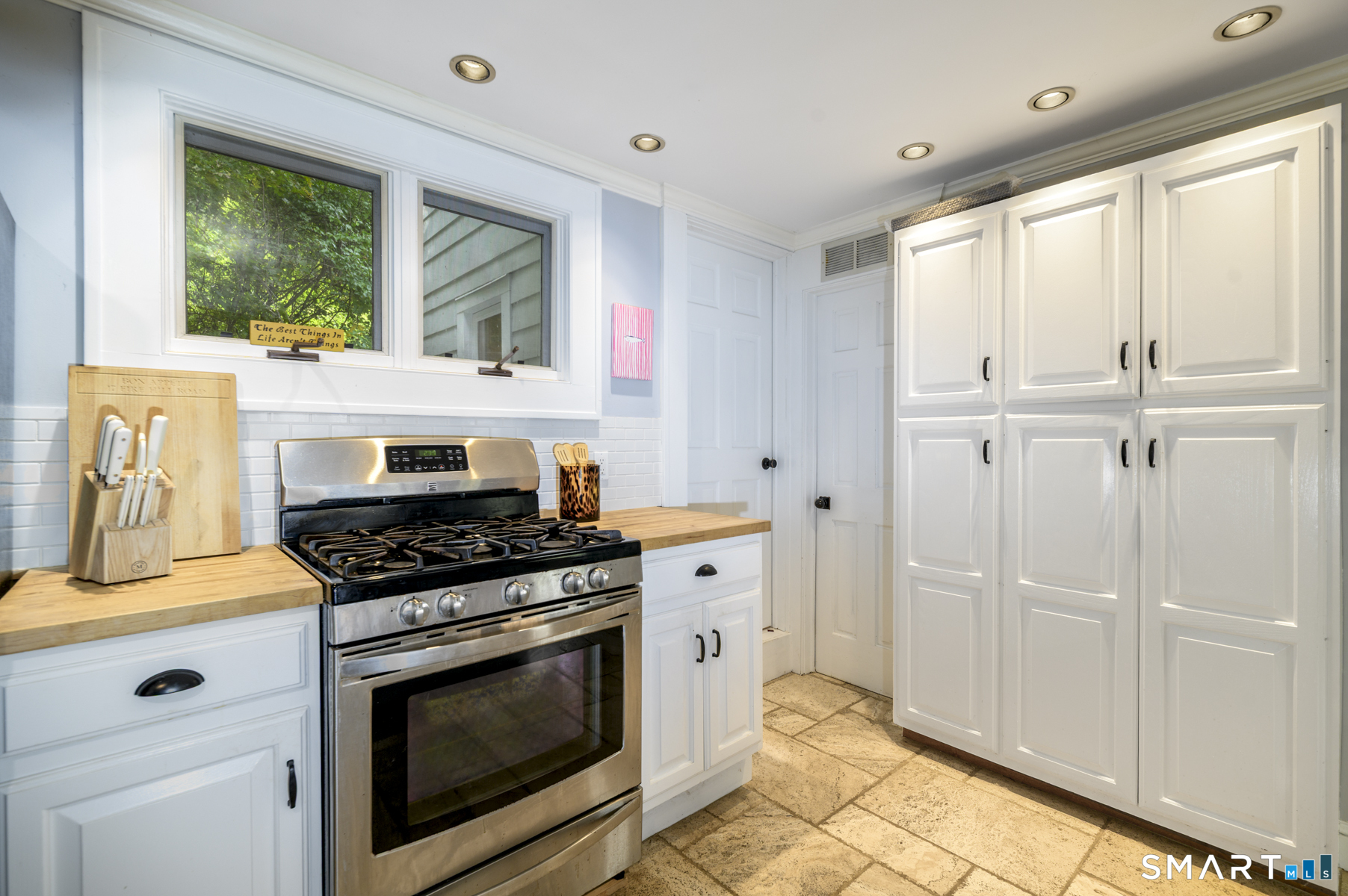 17 Fire Hill Road Ridgefield CT 06877