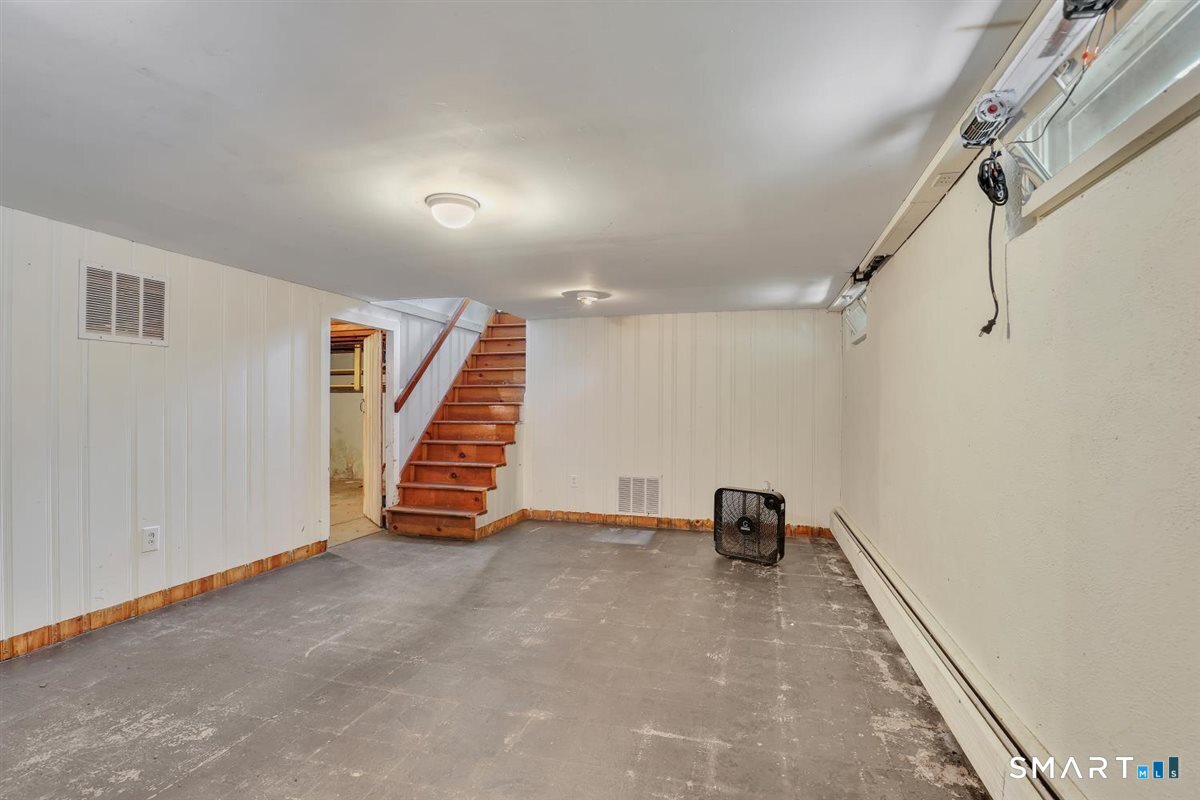 151 Tanner Street Manchester CT 06042