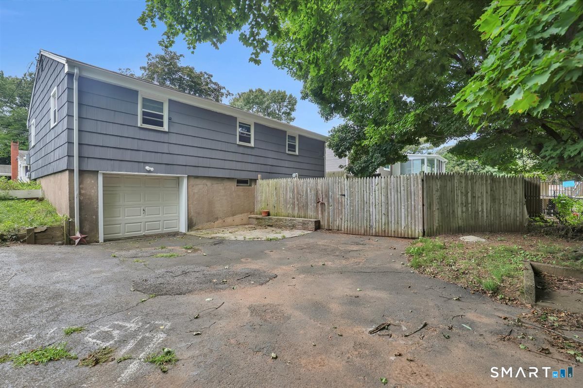 151 Tanner Street Manchester CT 06042