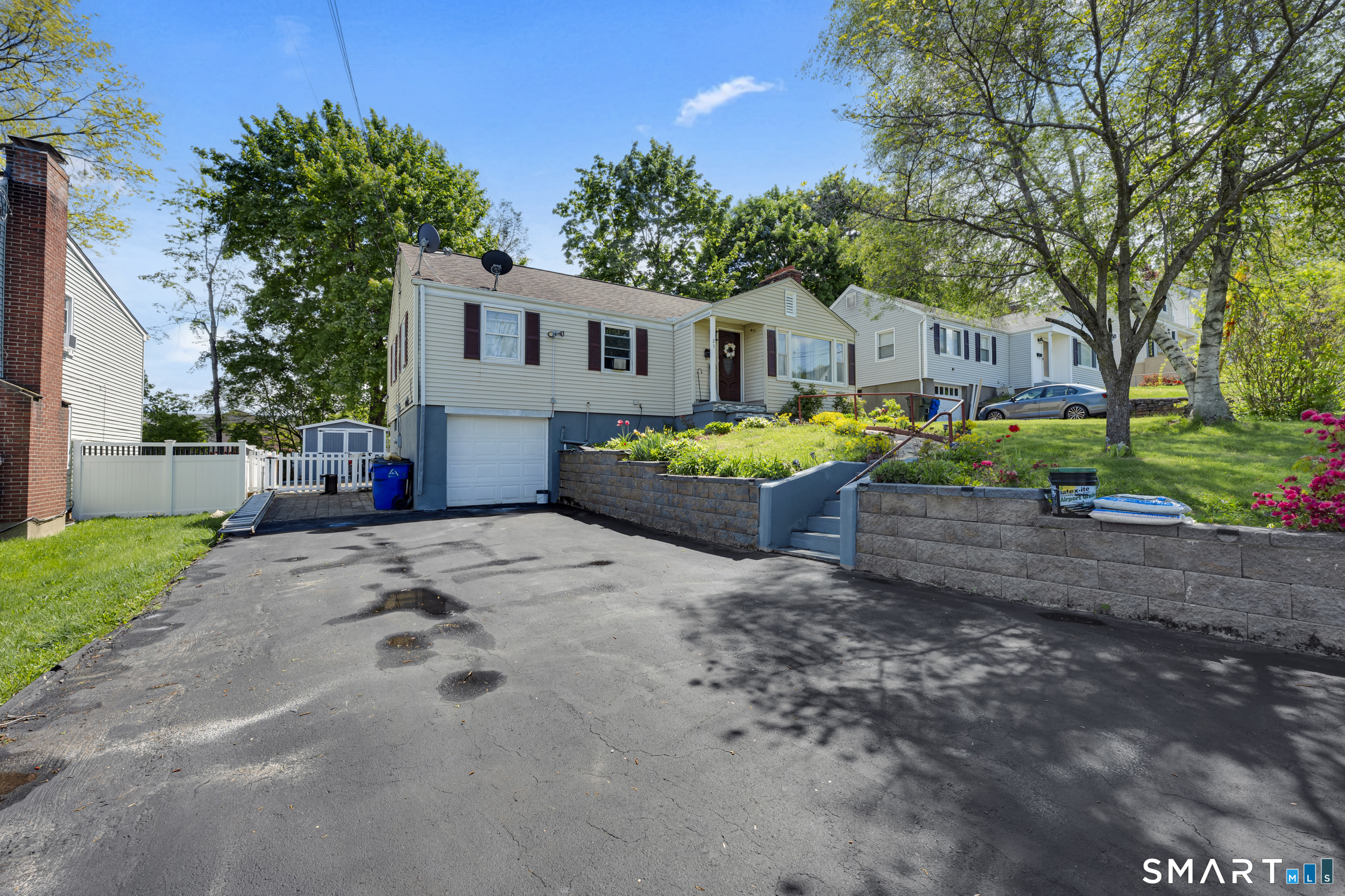 25 Crystal Street Wethersfield CT 06109